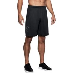 Under Armour Mens Tech Loose Fit Wicking Graphic Shorts