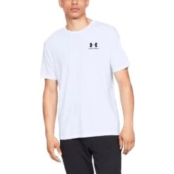 Under Armour Mens Sportstyle Left Chest Short Sleeve T Shirt -Sporty Tops Sales 1326799 100 01