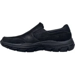 Skechers Mens Relaxed Fit Respected Calum Slip On Trainers -Sporty Tops Sales ske2013 bbk 03